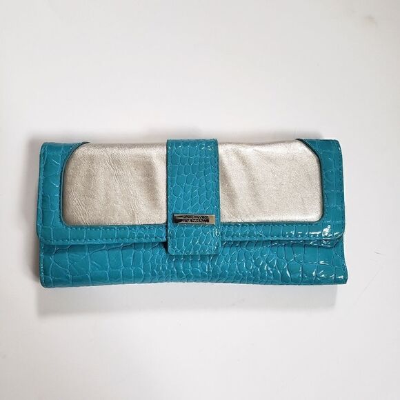 Kenneth Cole Reaction Blue and Silver Trifold Clutch Wallet - Picture 1 of 4